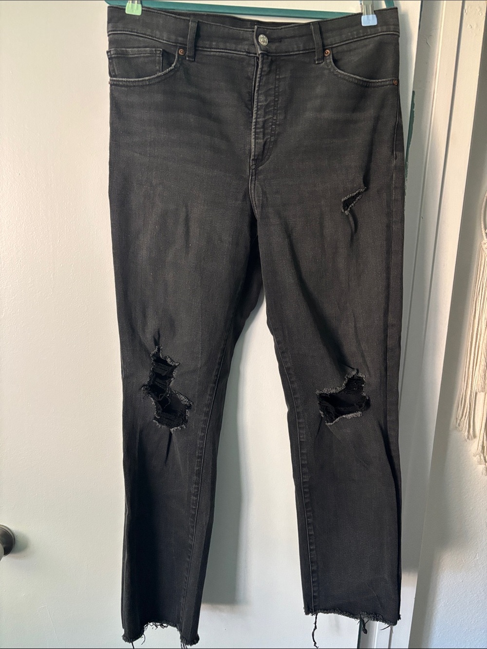 Express  Distressed Modern  Straight-Leg Jeans